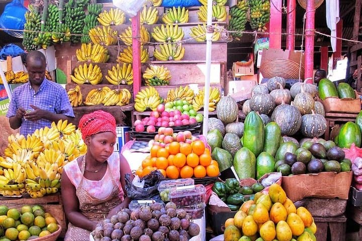 3-Hour Kampala Walking Tour: Old Taxi Park, Markets & Gaddafi Mosque photo 6
