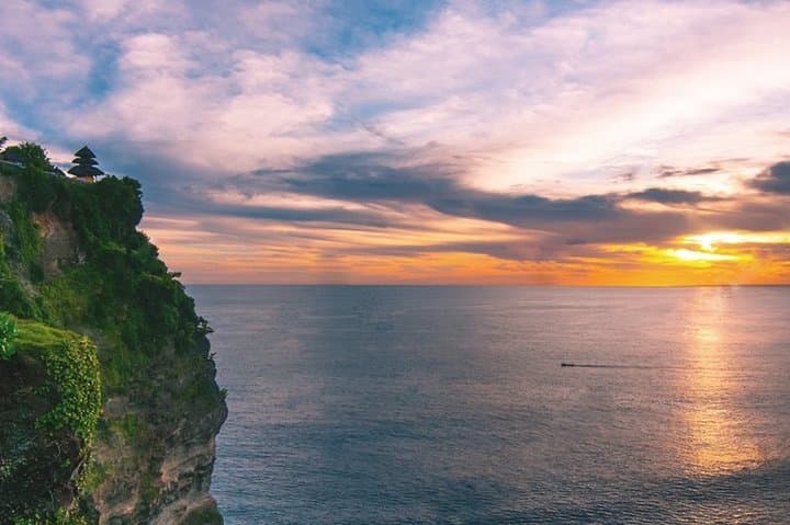 Sunset Kecak at Uluwatu & Southern Beaches: A Full-Day Bali Coastal Tour photo 2