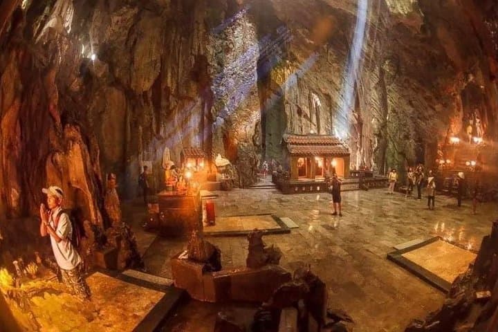 Marble Mountain to Hoi An: Caves, Sampans & Lantern Night Market Tour photo 6