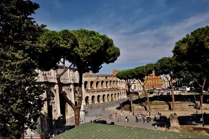 Colosseum Express Tour: Skip Lines & See Ancient Rome in 60 Minutes photo 6
