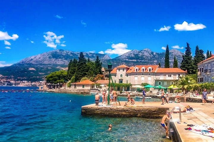 Bayside Churches and Rose Village: Full-Day Tivat Tour from Kotor
