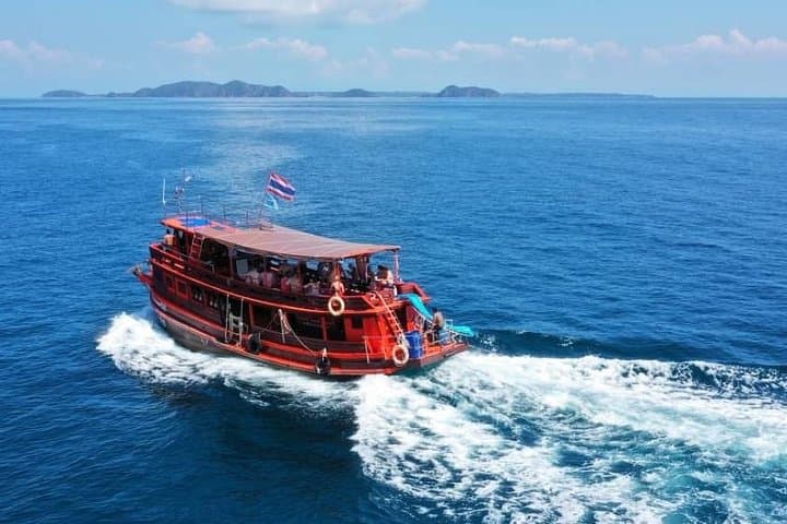 Koh Chang 3-Dive Trip: HTMS Chang Wreck & Koh Rang Coral Reefs photo 6