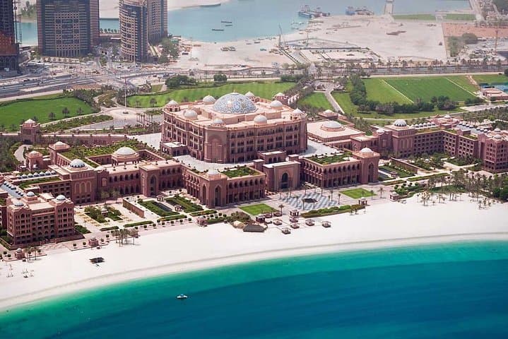 abu-dhabi-day-trip-sheikh-zayed-qasr-al-watan-and-emirates-palace-lunch photo 2