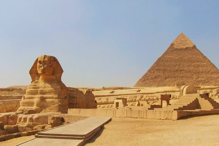 Private 5-Night Cairo & Hurghada Tour — Pyramids, Egyptian Museum & Red Sea Snorkel photo 4