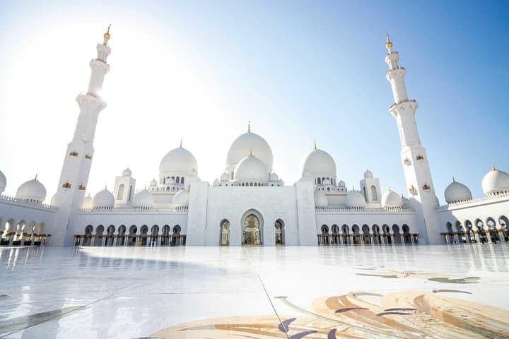 Sheikh Zayed Mosque & Emirates Palace High Tea: Private Tour from Dubai photo 5
