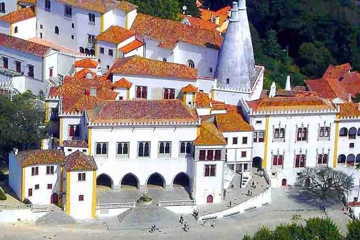 4-Day Private Portugal Tour from Lisbon: Sintra, Fatima, Nazare & Evora photo 1