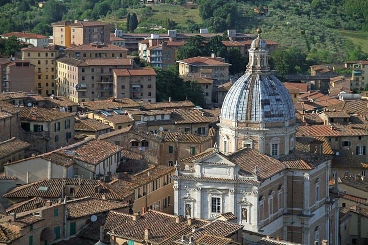 Siena Private Walking Tour: Piazza del Campo to the Duomo photo 5