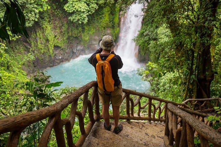 Costa Rica Adventure: 8-Day Nature & Rafting Vacation from San José photo 1