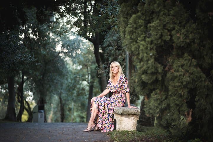 Private Walking Photography Tour in Sirmione: Capture Lake Garda's Peninsula photo 3