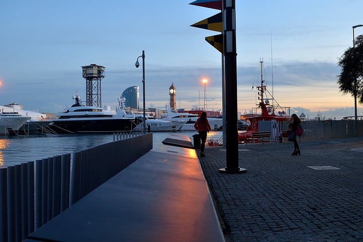 Barcelona City Kickstart: Private Walking Tour & Local Tips photo 5