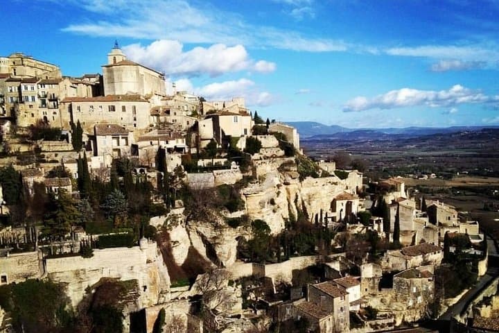 Explore the Luberon: Private Full-Day Villages Tour From Avignon