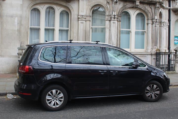 Private Transfer Between Heathrow, Central London and Southampton Cruise Port: Smooth Door-to-Door Service photo 4