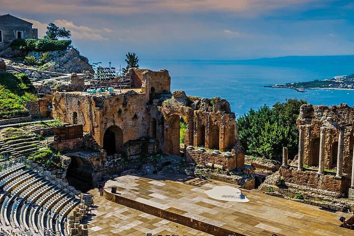 Etna and Taormina Day Tour from Cefalù — Volcano Rims & Medieval Streets photo 4