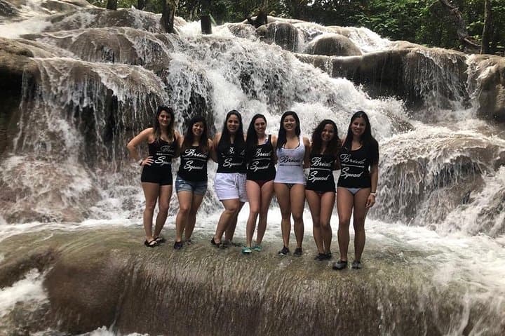 Climb Dunns River Falls and Blue Hole: Private Ocho Rios Waterfall Combo photo 5