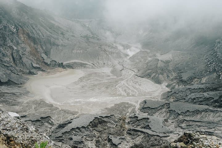 Tangkuban Perahu & Lembang Day Trip: Crater Views, Floating Market & Great Asia Africa