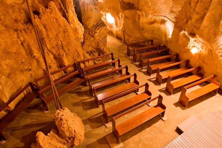 Capricorn Caves Cathedral Cave Tour: Guided 45-Min Walk Through Queensland Limestone Caverns photo 3