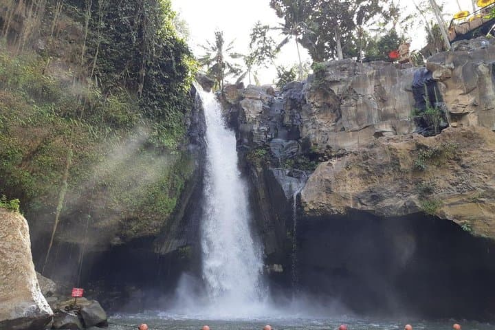 Full-Day Ubud Culture and Volcano Tour: Rice Terraces, Monkey Forest & Waterfall photo 4