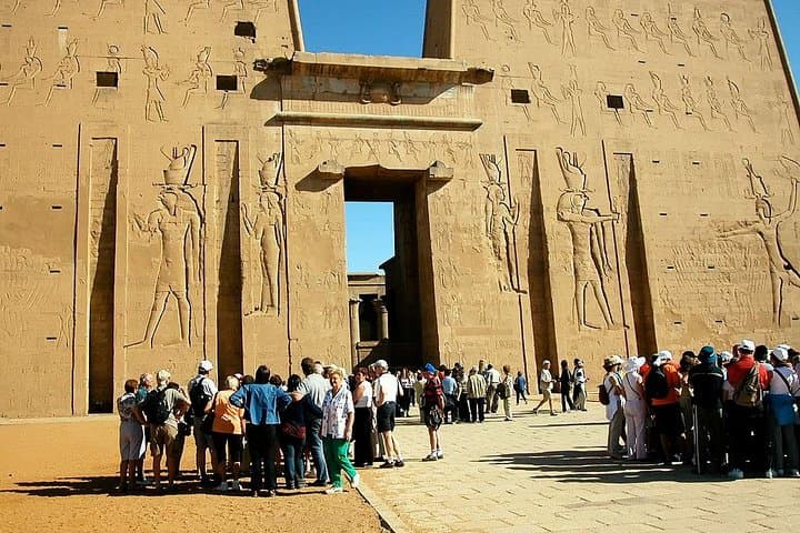 8-Day Deluxe Egypt Tour: Cairo, Luxor & Nile Cruise Experience photo 4