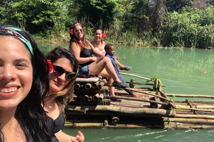 Ocho Rios River Raft Transfer to Beach — 45-Min Scenic Ride and Swim photo 4