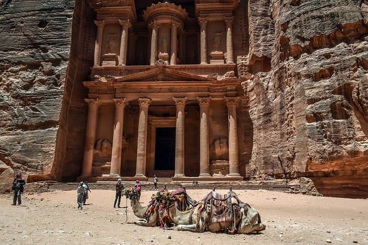 Private Day Trip to Petra from Amman — Complete Guide for First-Time Visitors