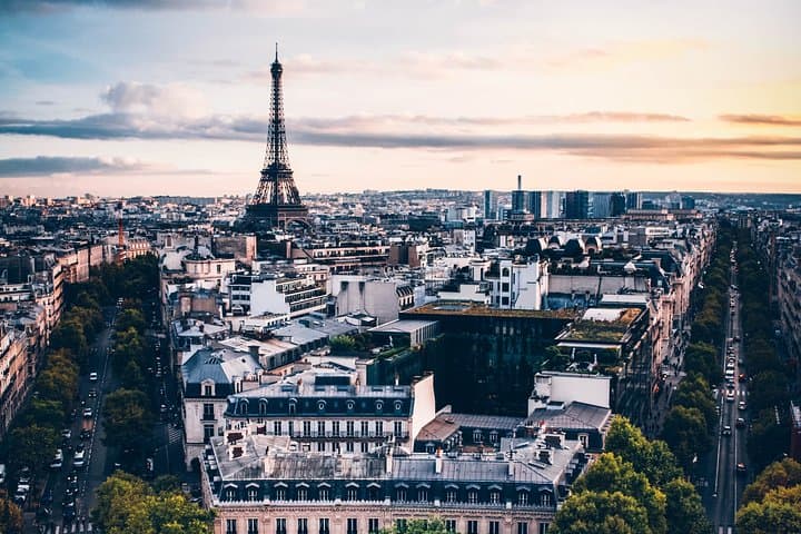 Self-Guided Paris Walking Tours: Iconic Sights & Hidden Spots With Local Commentary