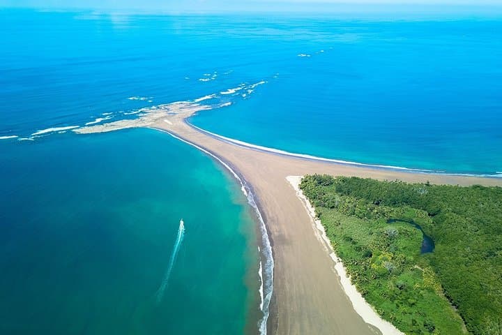 Between Oceans: 14-Day Costa Rica Adventure from San José to Manuel Antonio photo 1