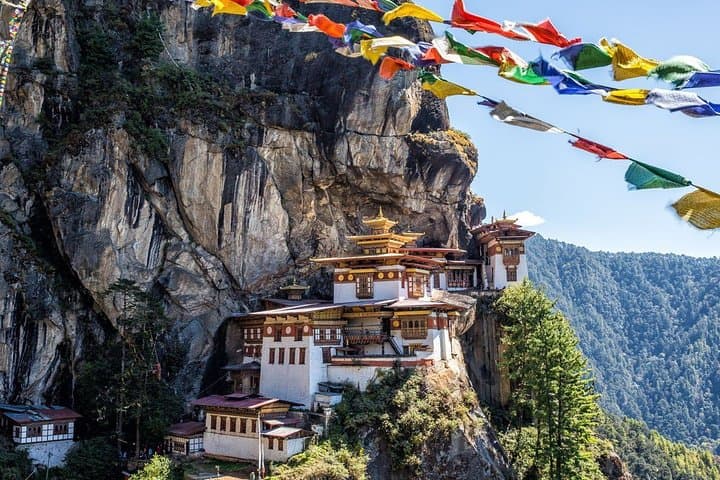 Druk Path Trek: 9-Day Paro to Thimphu Trek with Tiger's Nest & Cultural Stops