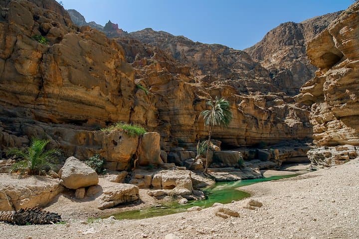 Wadi Shab & Bimmah Sinkhole: Day Trip from Muscat for Hike and Swim photo 3
