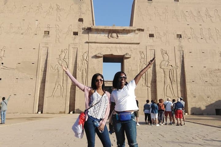 5-Day Private Nile Cruise from Luxor to Aswan — Temples, Tombs & River Life photo 3