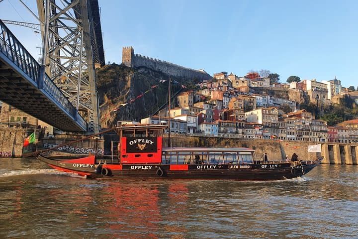 Private Yacht Cruise from Porto to the Douro Valley — Day Trip to Régua photo 5