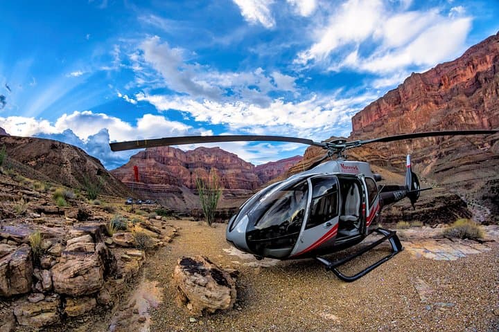 Grand Canyon Deluxe Helicopter Tour with Private Landing from Las Vegas photo 1