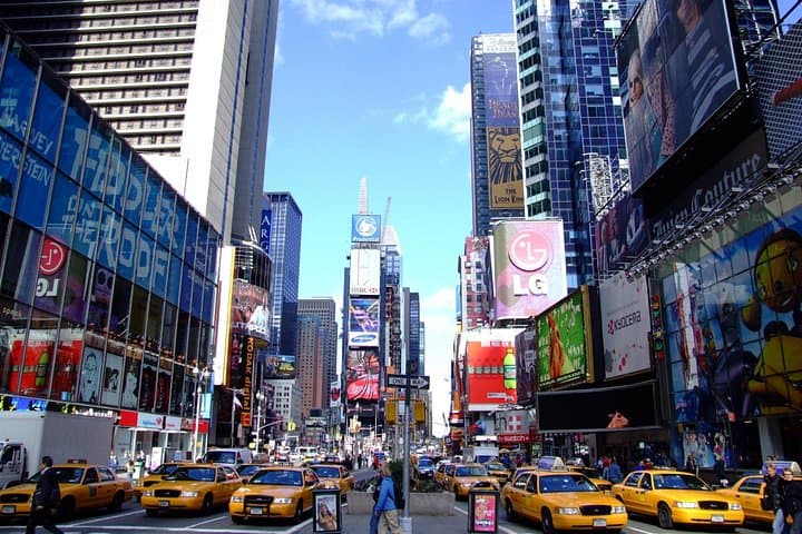 JFK to Manhattan Private Sedan Transfer — Fast, Reliable Airport Ride photo 4