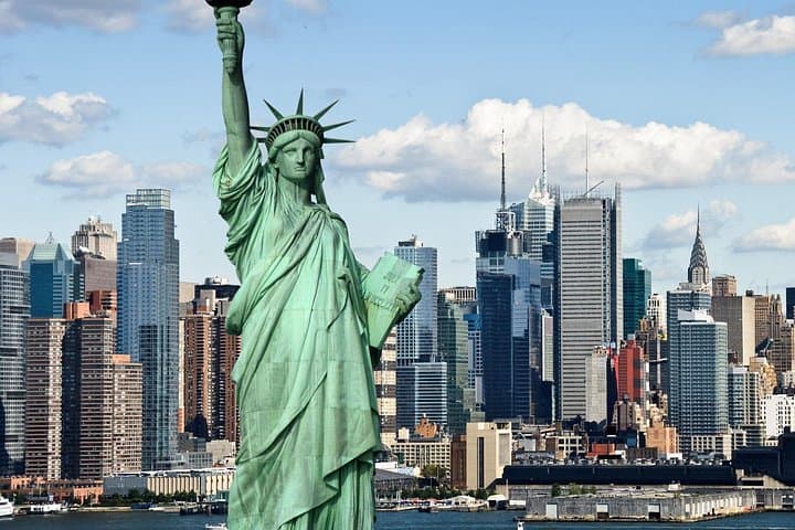 Luxury Private Transfer from New York City to Newark Airport (EWR) photo 4