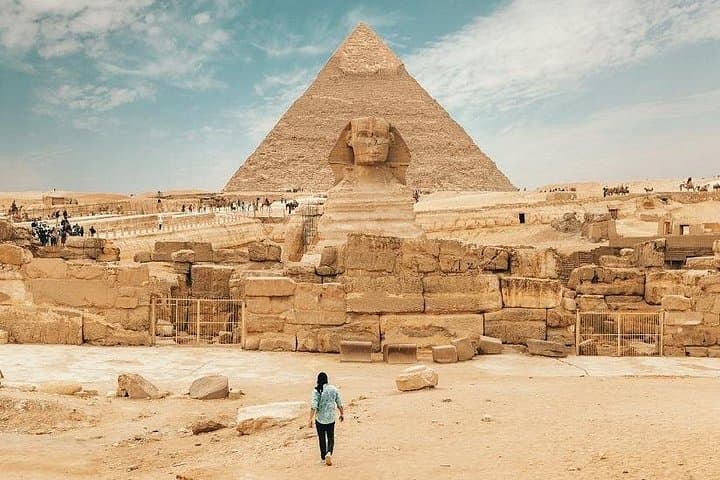 Cairo in a Day: Private Plane Tour from Hurghada to the Pyramids & Egyptian Museum photo 4