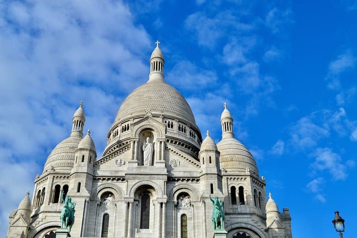 Private Paris & Versailles Day Trip by Mercedes — Skip-the-Line Palace, Trianon & Gardens photo 4