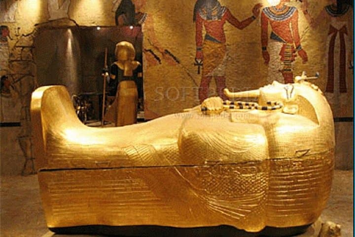 Two-Day Private Cairo and Alexandria Tour from Hurghada: Pyramids, Museum & Coastal Sights photo 3
