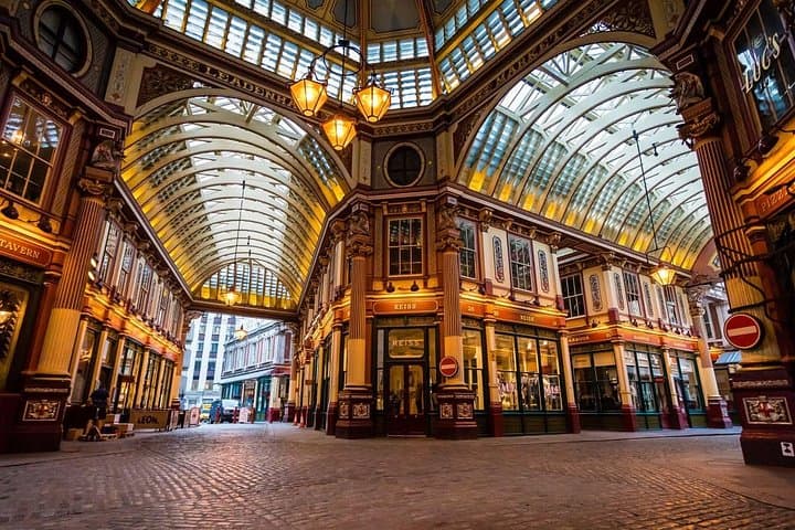 Full-Day Private London Market Tour: Borough, Camden, Portobello & Spitalfields photo 4