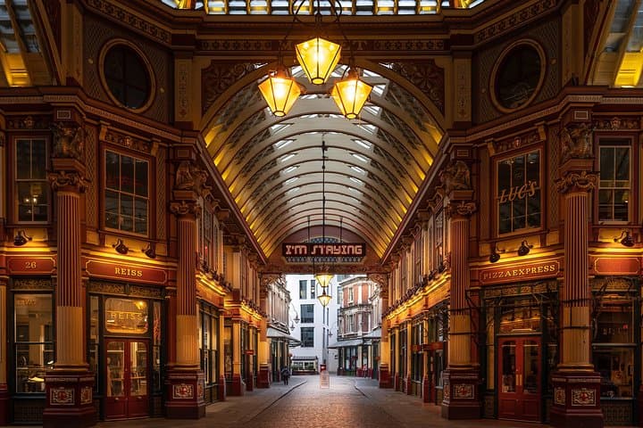 Full-Day Private London Market Tour: Borough, Camden, Portobello & Spitalfields photo 2