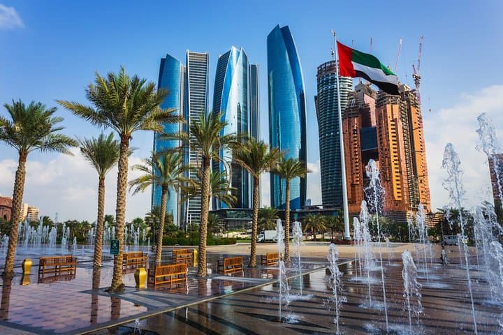 Dubai Airport to Abu Dhabi Private Transfer in Business Car photo 3