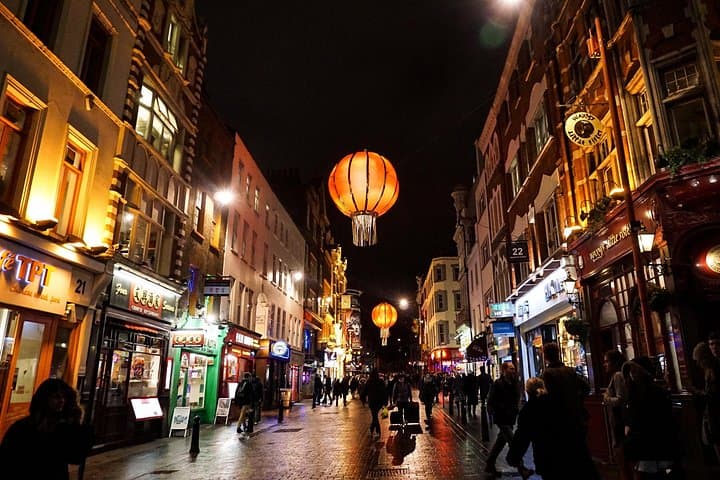 London by Night: Private Evening Tour of Floodlit Landmarks photo 3
