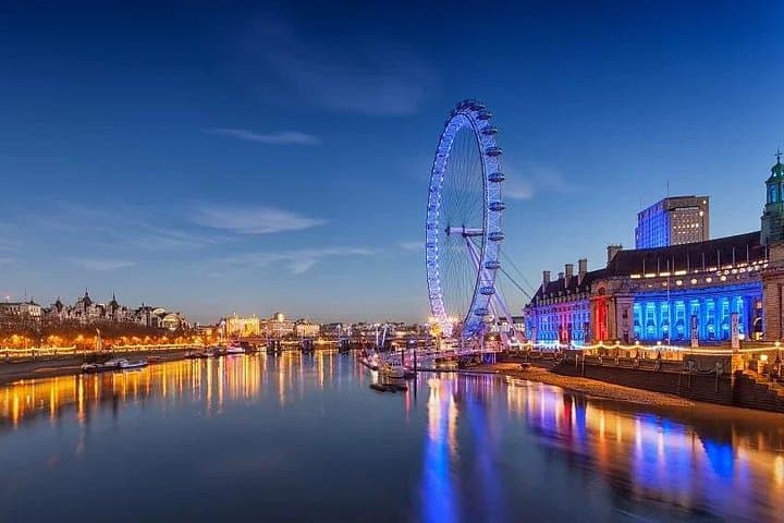 London by Night: Private Evening Tour of Floodlit Landmarks photo 4