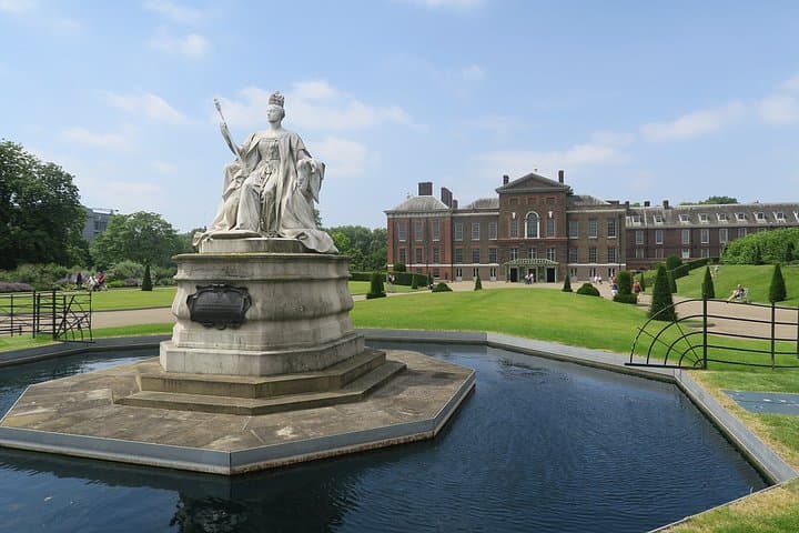 Full-Day Private London Tour: Custom Chauffeur-Driven London Sightseeing photo 3