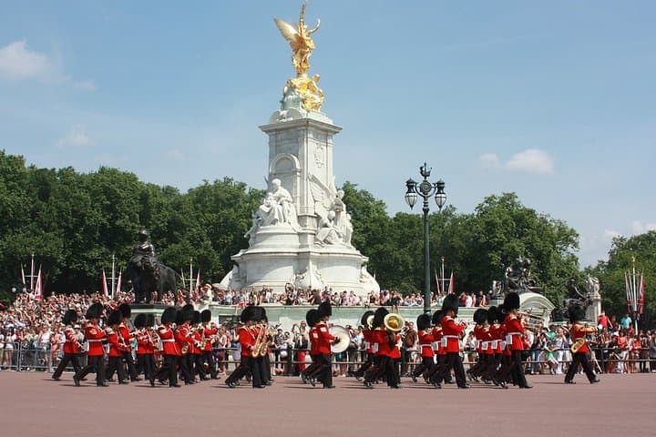 Full-Day Private London Tour: Custom Chauffeur-Driven London Sightseeing photo 6