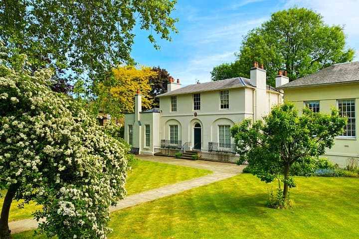 Self-Guided Discovery Walk in Hampstead — Village Voyage Through London's Hidden Streets photo 2