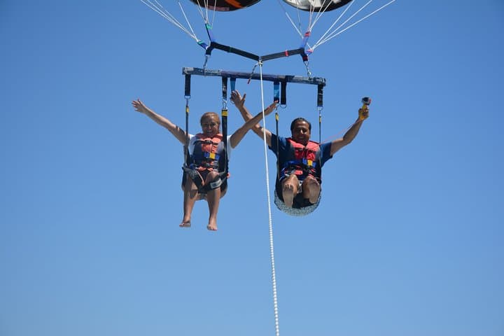 Private Parasailing from Vilamoura: Sky-High Views over the Algarve Coast photo 6