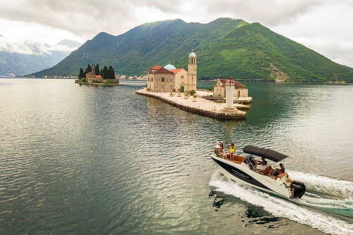 Lady of the Rocks & Perast Old Town: Morning Boat Tour from Kotor