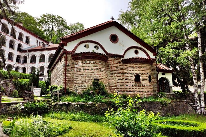 Hike Vitosha's Cherni Vrah: Dragalevtsi Monastery to Black Peak Day Trek photo 2