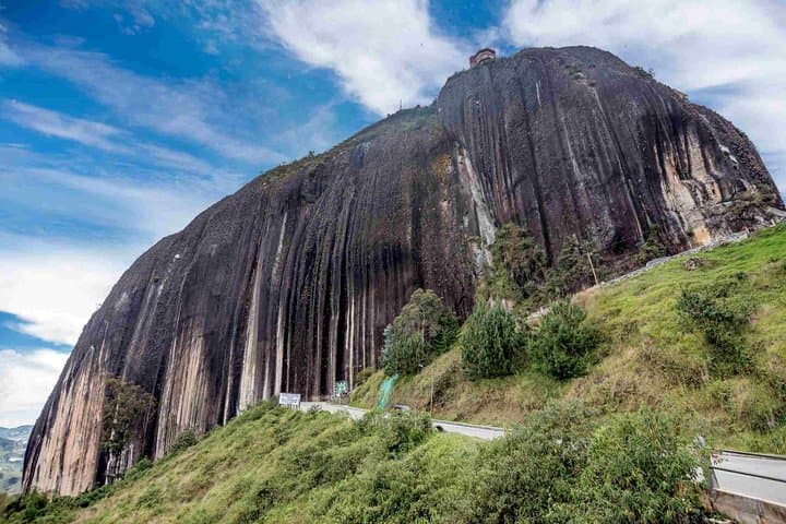 Guatapé & Piedra del Peñol: Full-Day Private Tour from Medellín photo 4