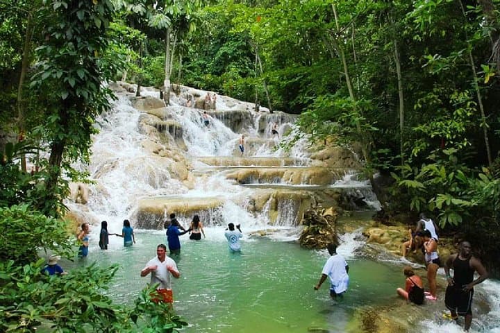 Ocho Rios 3-in-1 Day Tour: Dunn’s River, Blue Hole & River Tubing photo 4