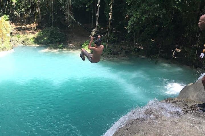 Private Roundtrip Shuttle from Ocho Rios to Blue Hole — Easy Access to Jamaica's Secret Falls photo 4